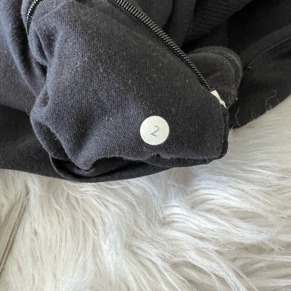 Black Lululemon Rest day pullover - Picture 7 of 8